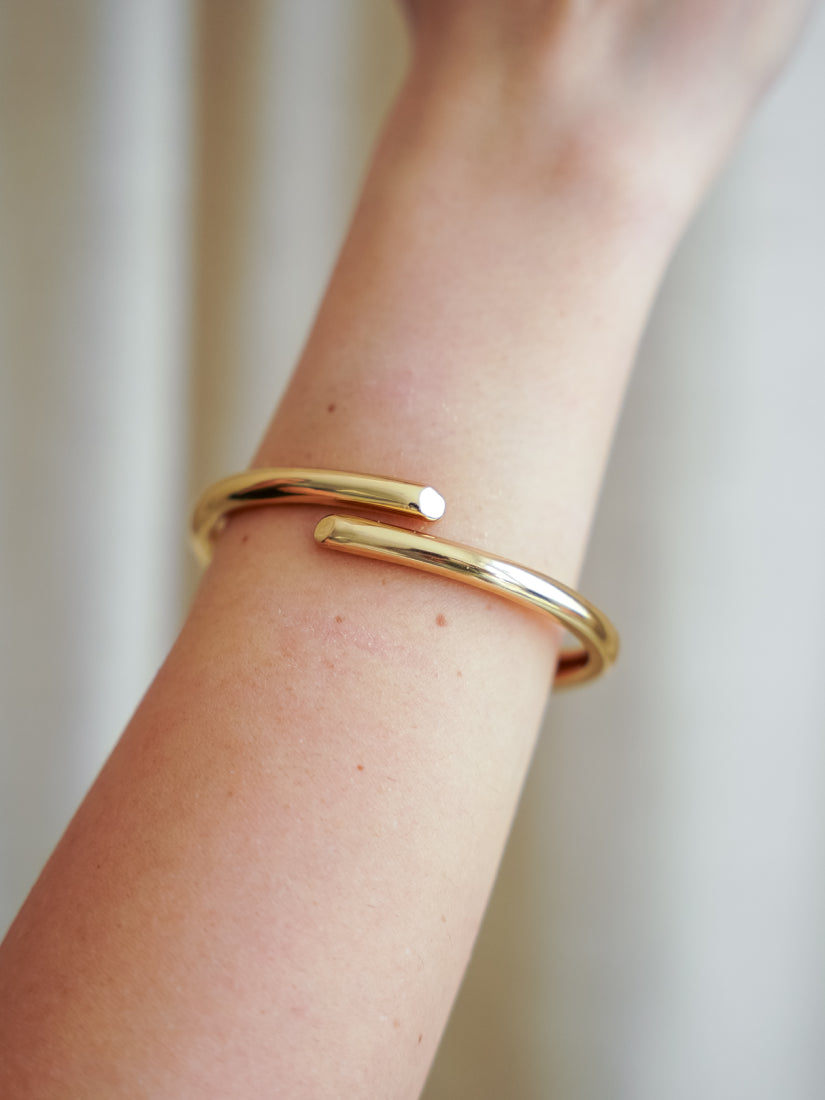 Bracelet minimaliste en acier inoxydable - Elora