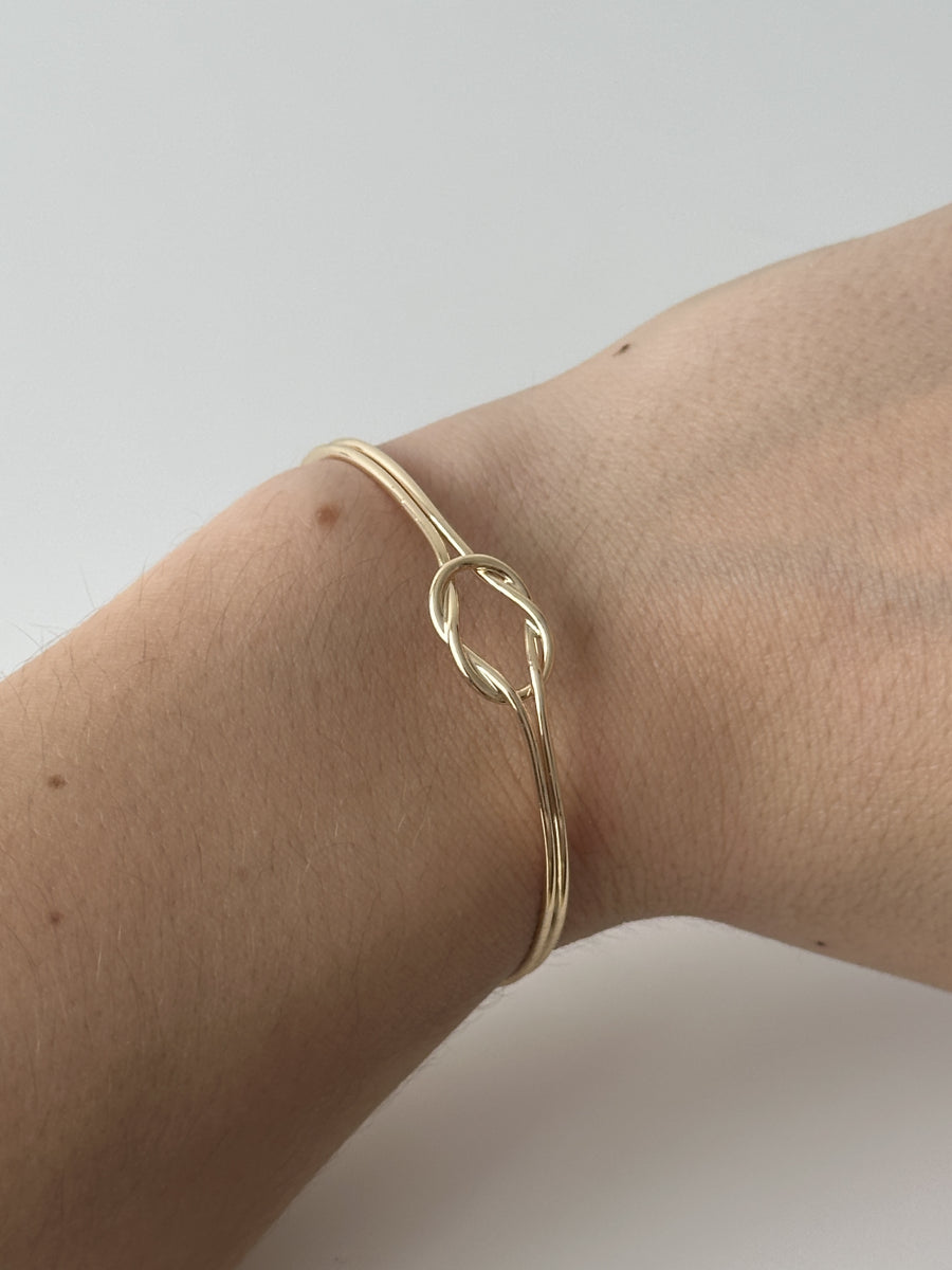 Bracelet minimaliste design détail nœud - Giselle