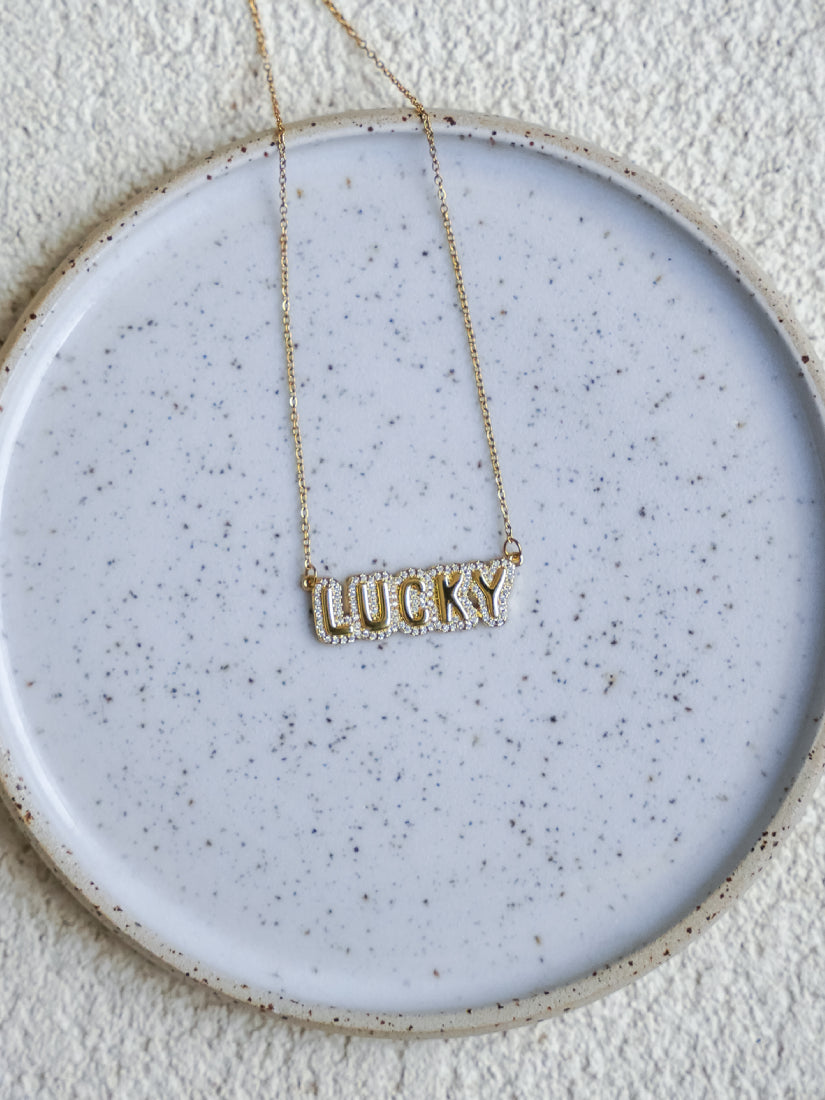 Collier Lucky - Charme étincelant pour les esprits positifs