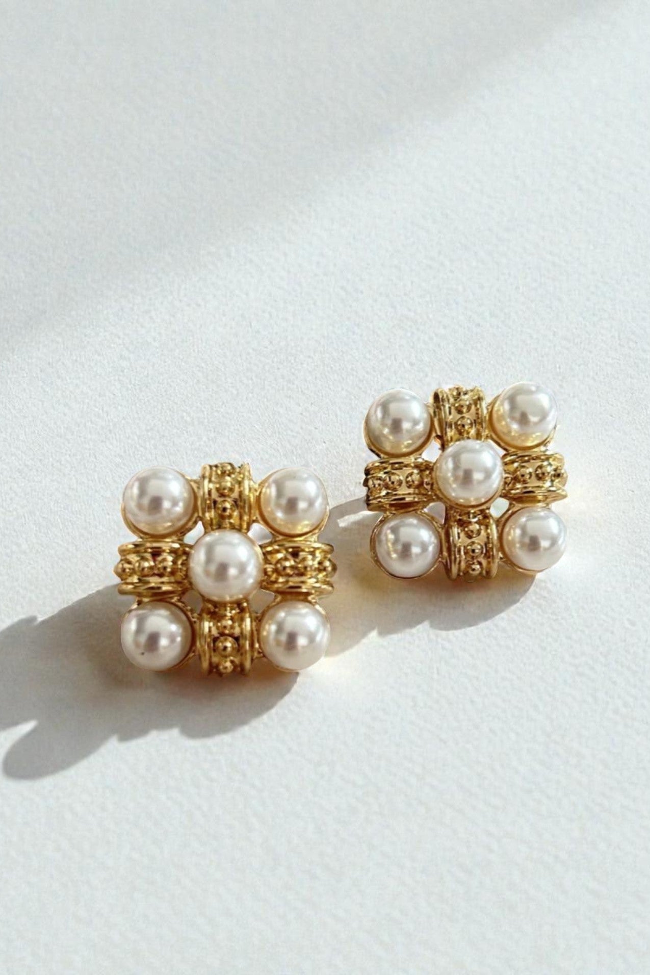 Boucles d'oreilles rétro en perles – Odette