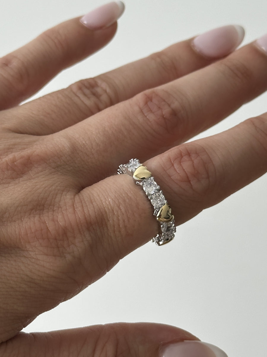 Bague zirconium avec détails en forme de cœur  – Adeline